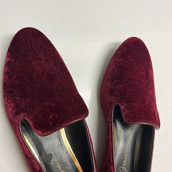 Amelia Grace Deep Red Pointed Toe Slip-On Velvet Flats- Size 8 - Picture 10 of 16